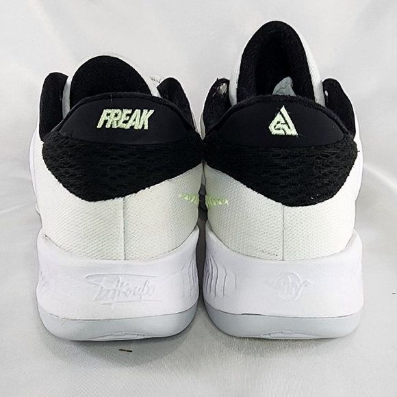 Nike Zoom Freak 4 Greek‎ Coast line Shoes White Green DJ6149-100 Run Men Size 5 - Picture 7 of 9